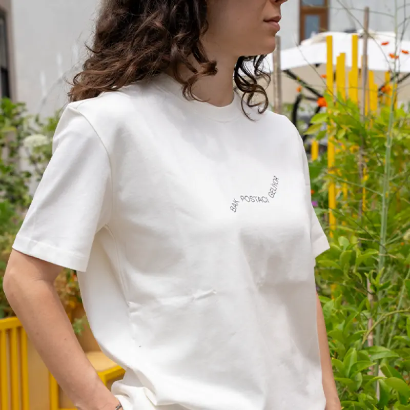 Postane Tshirt - Bak Postacı Geliyor