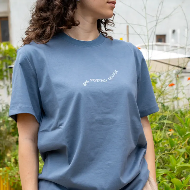 Postane Tshirt - Bak Postacı Geliyor